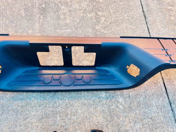 524610c040 07 08 2009 2010 2011 2012 2013 TOYOTA TUNDRA REAR BUMPER STEP PAD OEM - Image 6