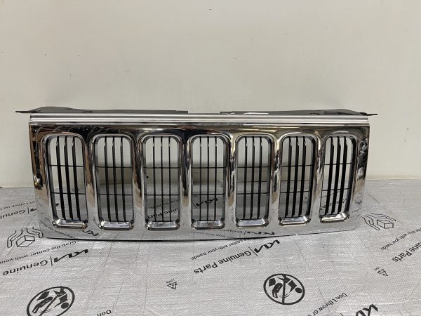 2006 2007 2008 2009 2010 JEEP COMMANDER CHROME OEM GRILLE