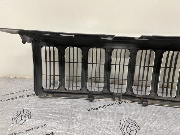 2006 2007 2008 2009 2010 JEEP COMMANDER CHROME OEM GRILLE - Image 15