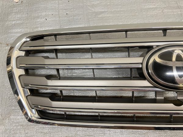 2011 2012 2013 2014 TOYOTA LAND CRUISER FRONT OEM GRILLE GENUINE DAMAGED - Image 7