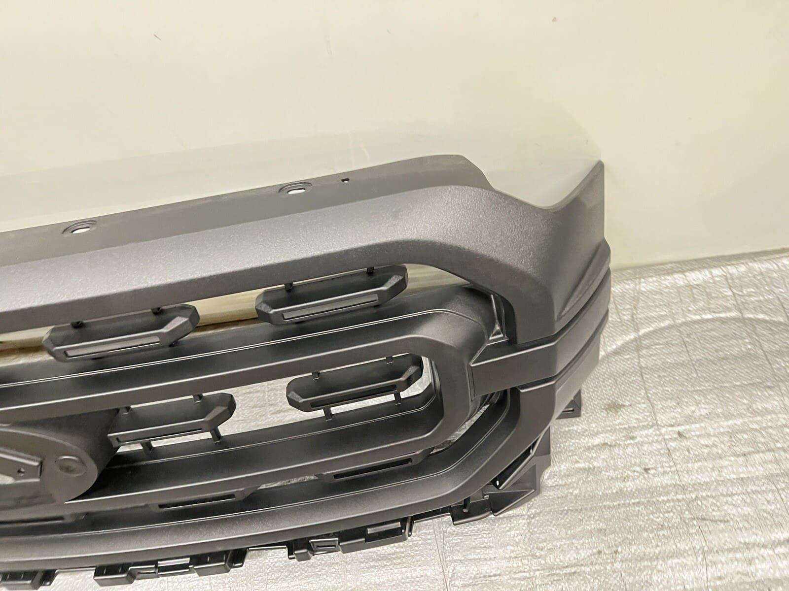 🌟 2021 2022 2023 FORD F150 FRONT OEM GRILLE GENUINE. ML348200AD5YZ9 - Image 12