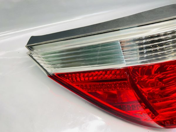 2004 2005 2006 2007 BMW 5 SERIES 525 530 545 550 M5 REAR LEFT OEM TAIL LIGHT - Image 7