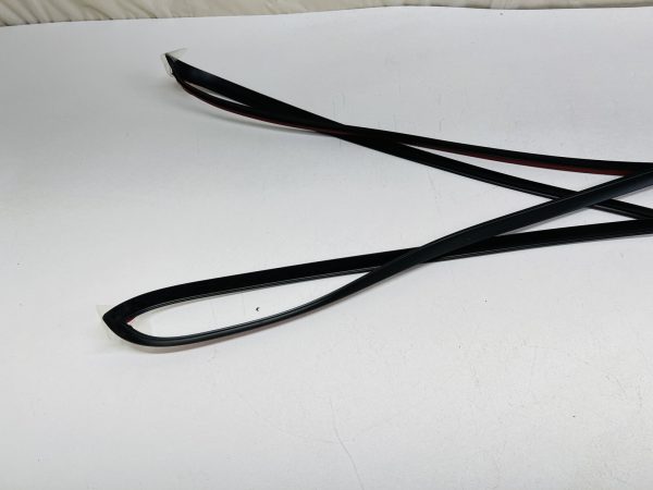 2010 2011 2012 2013 2014 SUBARU LEGACY OUTBACK BACK GLASS REVEAL MOLDING - Image 7