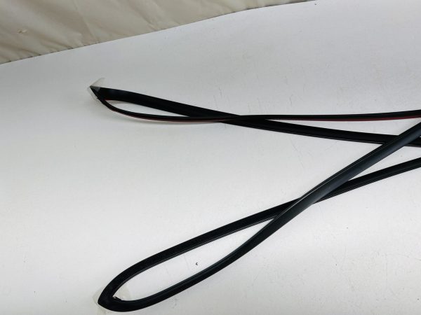 2010 2011 2012 2013 2014 SUBARU LEGACY OUTBACK BACK GLASS REVEAL MOLDING - Image 8