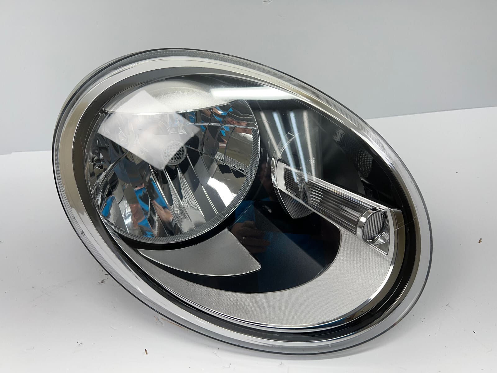 2012 2013 2014 2015 2016 2017 2018 2019 vw beetle halogen right oem headlight