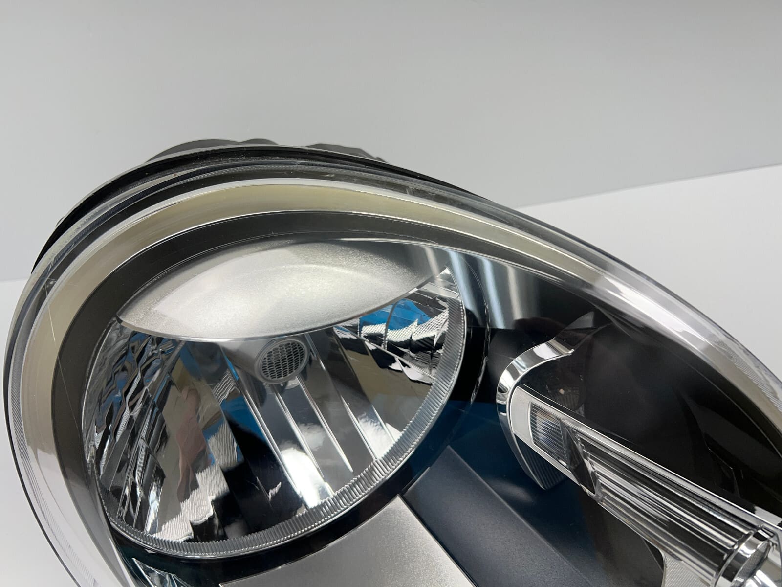 2012 2013 2014 2015 2016 2017 2018 2019 vw beetle halogen right oem headlight - Image 4