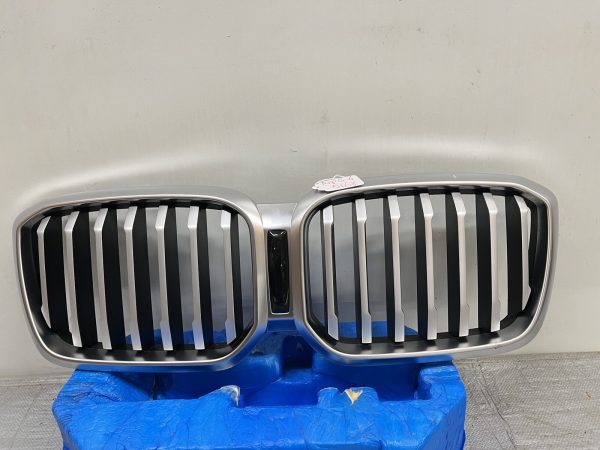 2022 2023  BMW X3 X4 FRONT OEM GRILLE GENUINE 40505404DE