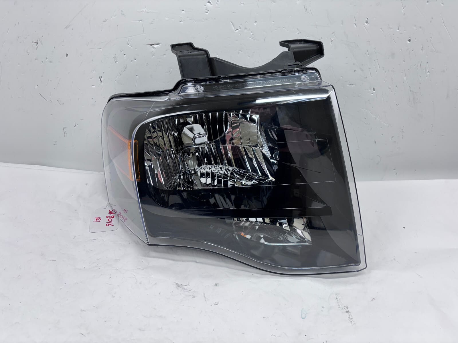 2007 2008 2009 2010-2014 FORD EXPEDITION BLACK BEZEL FRONT RIGHT CAPA HEADLIGHT