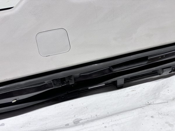 OEM. 2013 2014 2015 Toyota Land Cruiser Rear Lift Gate Trunk Tail Gate - Image 15