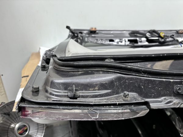 OEM. 2013 2014 2015 Toyota Land Cruiser Rear Lift Gate Trunk Tail Gate - Image 18