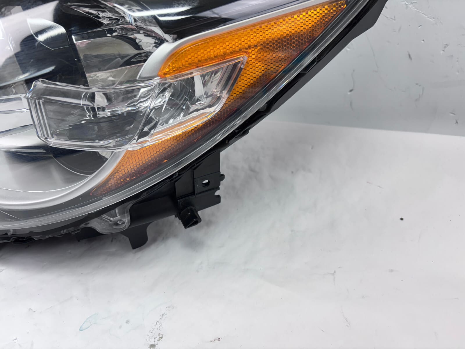 2013-2016 Mazda CX-5 Halogen Front Left OEM Headlight KD31-51040 - Image 4
