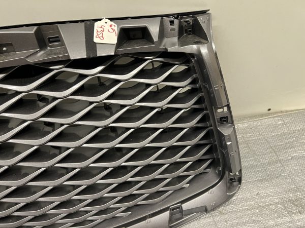 62310-6GW0A 2018 2019 2020 2021 INFINITI QX80 FRONT OEM GRILLE CAMERA NO TRIM - Image 5