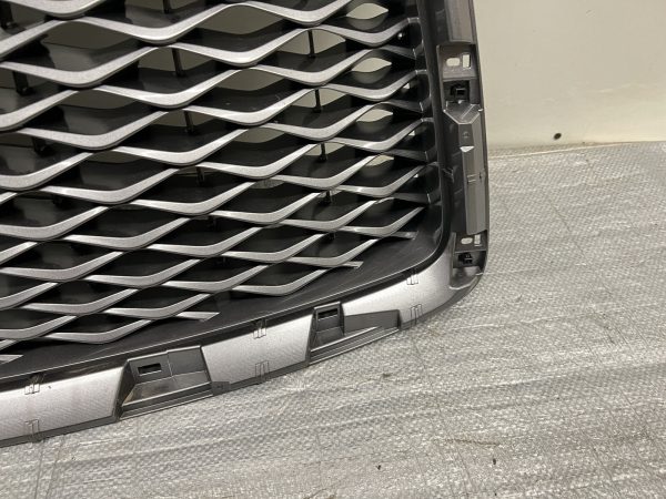 62310-6GW0A 2018 2019 2020 2021 INFINITI QX80 FRONT OEM GRILLE CAMERA NO TRIM - Image 7