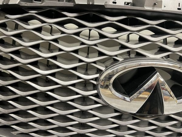 62310-6GW0A 2018 2019 2020 2021 INFINITI QX80 FRONT OEM GRILLE CAMERA NO TRIM - Image 10