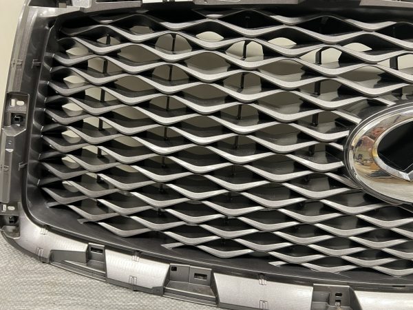 62310-6GW0A 2018 2019 2020 2021 INFINITI QX80 FRONT OEM GRILLE CAMERA NO TRIM - Image 11