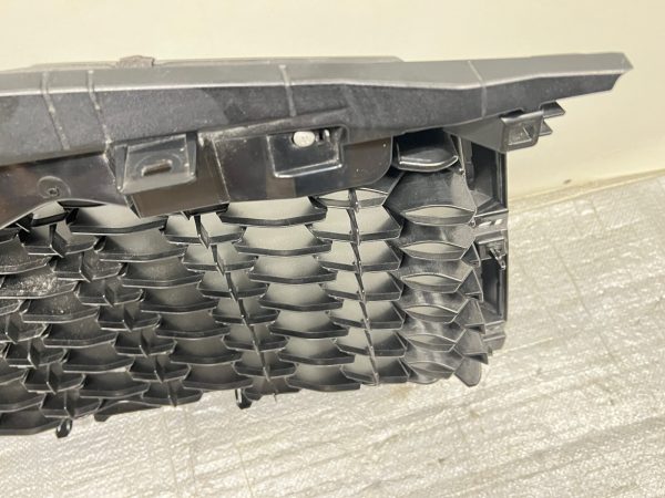 62310-6GW0A 2018 2019 2020 2021 INFINITI QX80 FRONT OEM GRILLE CAMERA NO TRIM - Image 13