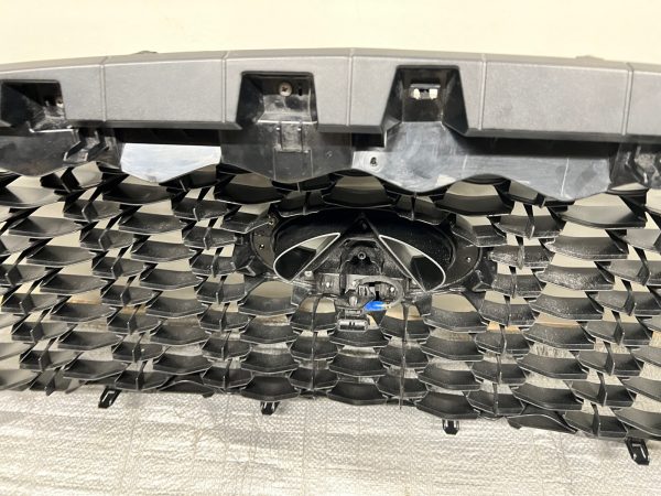62310-6GW0A 2018 2019 2020 2021 INFINITI QX80 FRONT OEM GRILLE CAMERA NO TRIM - Image 14