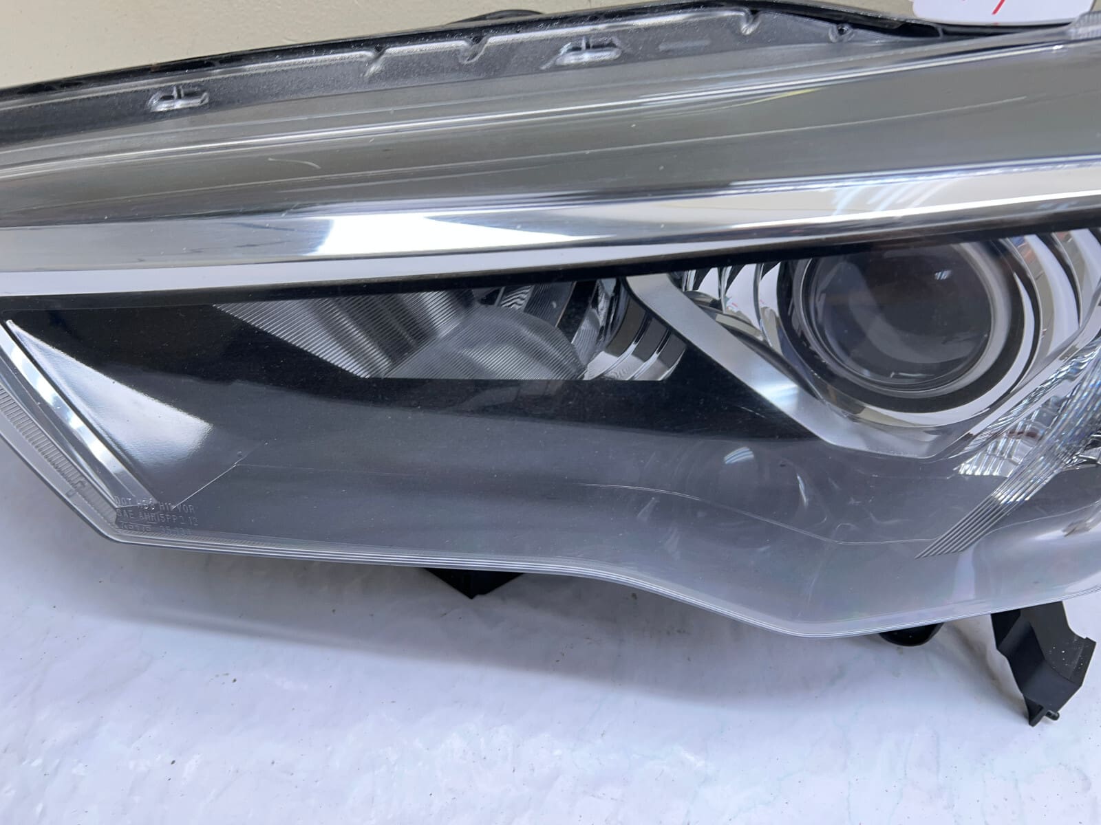 2014 2015 2016 2017 2018 2018 2020 TOYOTA 4RUNNER HALOGEN LEFT OEM HEADLIGHT - Image 14