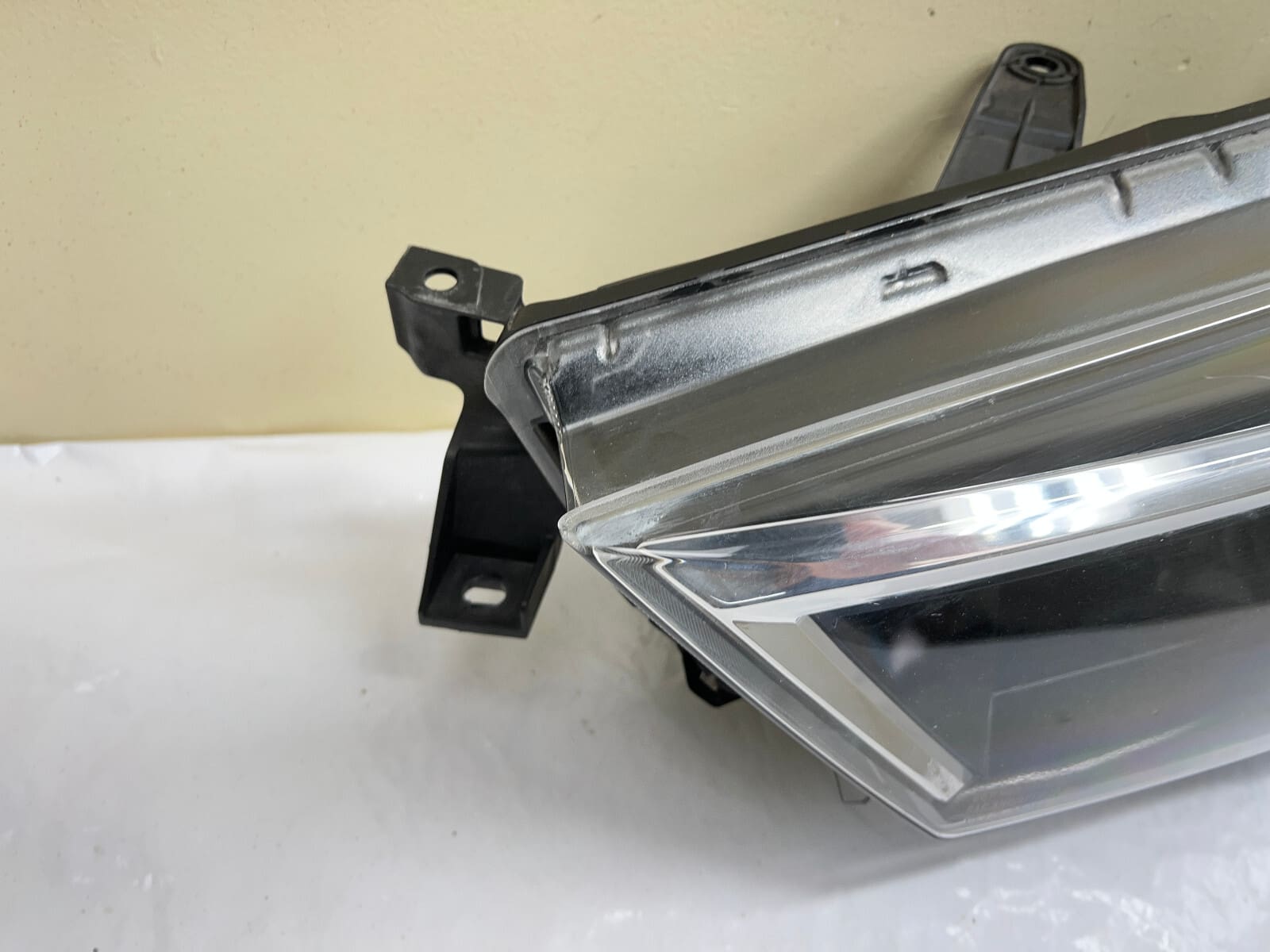 2014 2015 2016 2017 2018 2018 2020 TOYOTA 4RUNNER HALOGEN LEFT OEM HEADLIGHT - Image 16