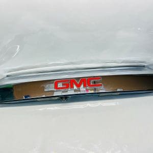22869814 2010 2011 2012 2013 2014 2015 GMC TERRAIN REAR LIFTGATE TRIM CAMERA