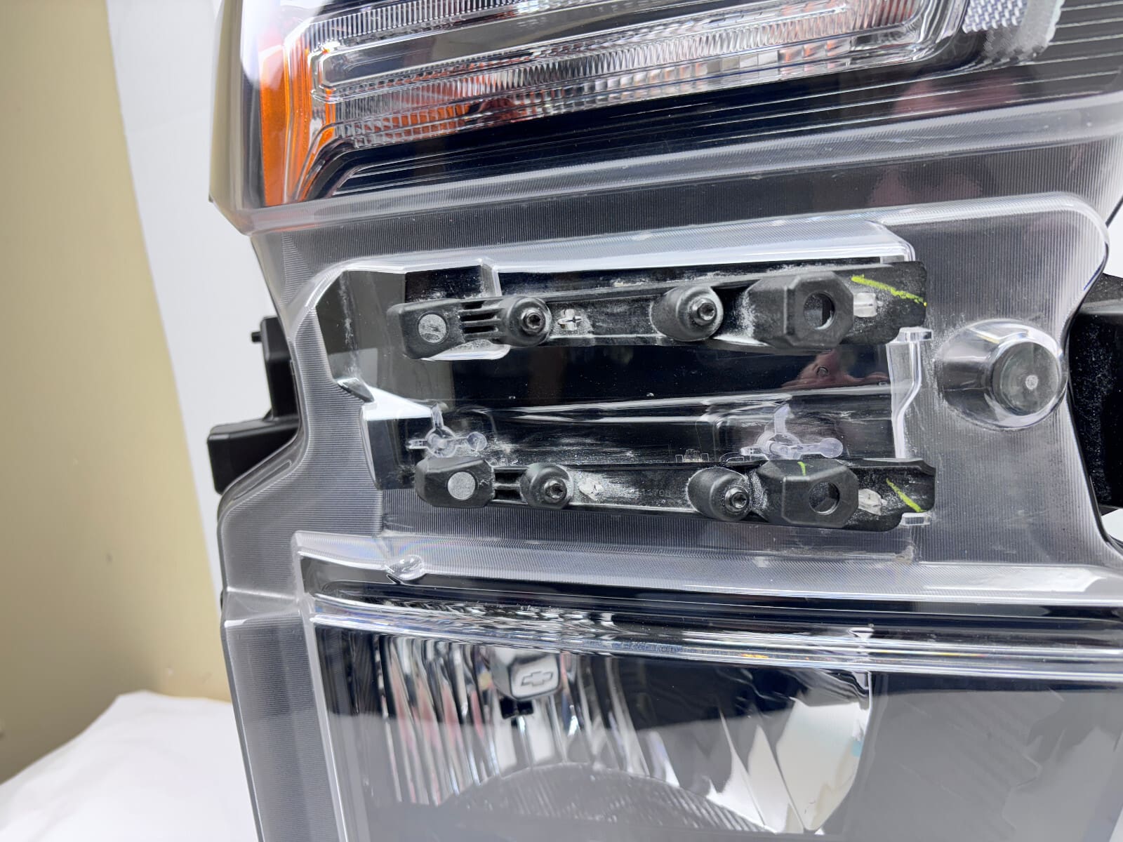 2020 2021 2022 2023 CHEVY SILVERADO 2500 3500 HALOGEN RIGHT OEM HEADLIGHT - Image 9