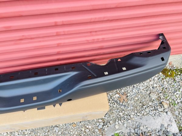 2021 2022 2023 FORD BRONCO WILDTRACK BIG BEND BLACK DIMOND REAR OEM BUMPER COVER - Image 6