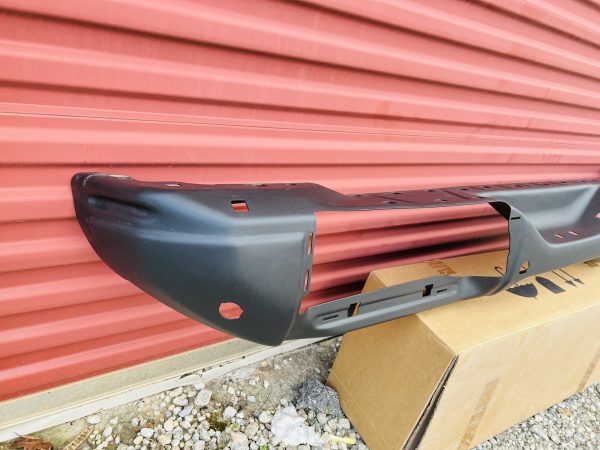 2021 2022 2023 FORD BRONCO WILDTRACK BIG BEND BLACK DIMOND REAR OEM BUMPER COVER - Image 11