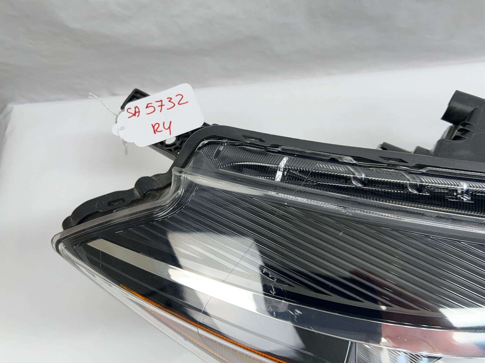 2021 2022 2023 NISSAN KICKS HALOGEN FRONT RIGHT OEM HEADLIGHT 260105R00A - Image 18