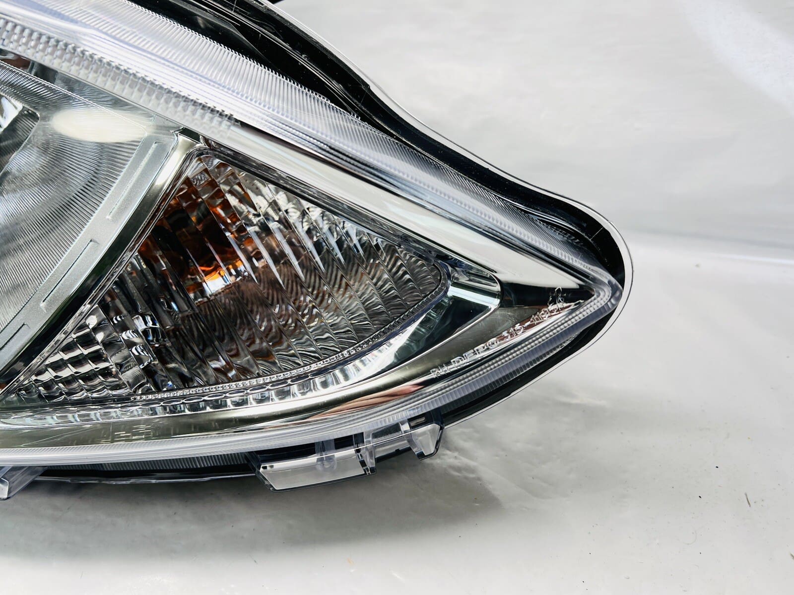 ⭐️ MINT 2015 2016 2017 2018 2019 NISSAN VERSA HALOGEN FRONT RIGHT HEADLIGHT - Image 3