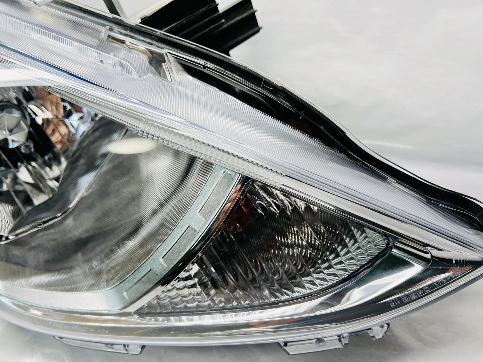⭐️ MINT 2015 2016 2017 2018 2019 NISSAN VERSA HALOGEN FRONT RIGHT HEADLIGHT - Image 4
