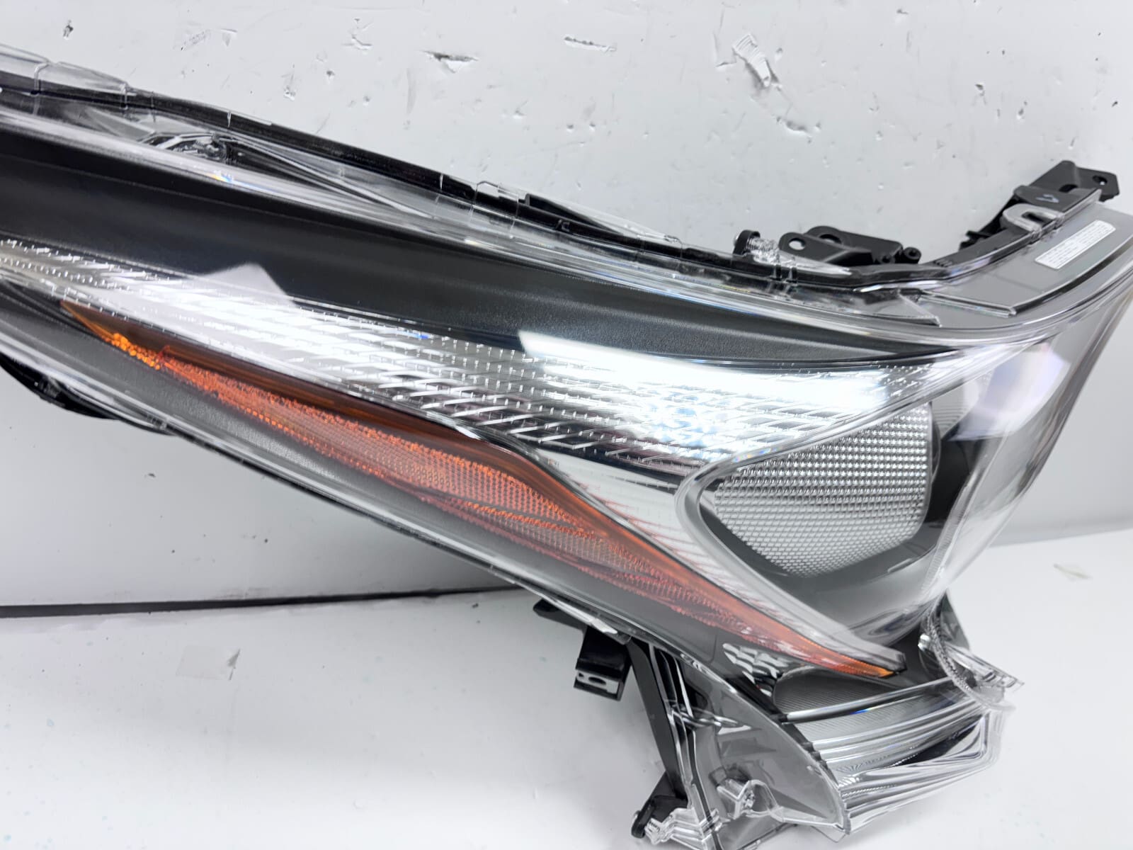MINT 81140-47741 2016 2017 2018 TOYOTA PRIUS LED FRONT RIGHT OEM HEADLIGHT - Image 11