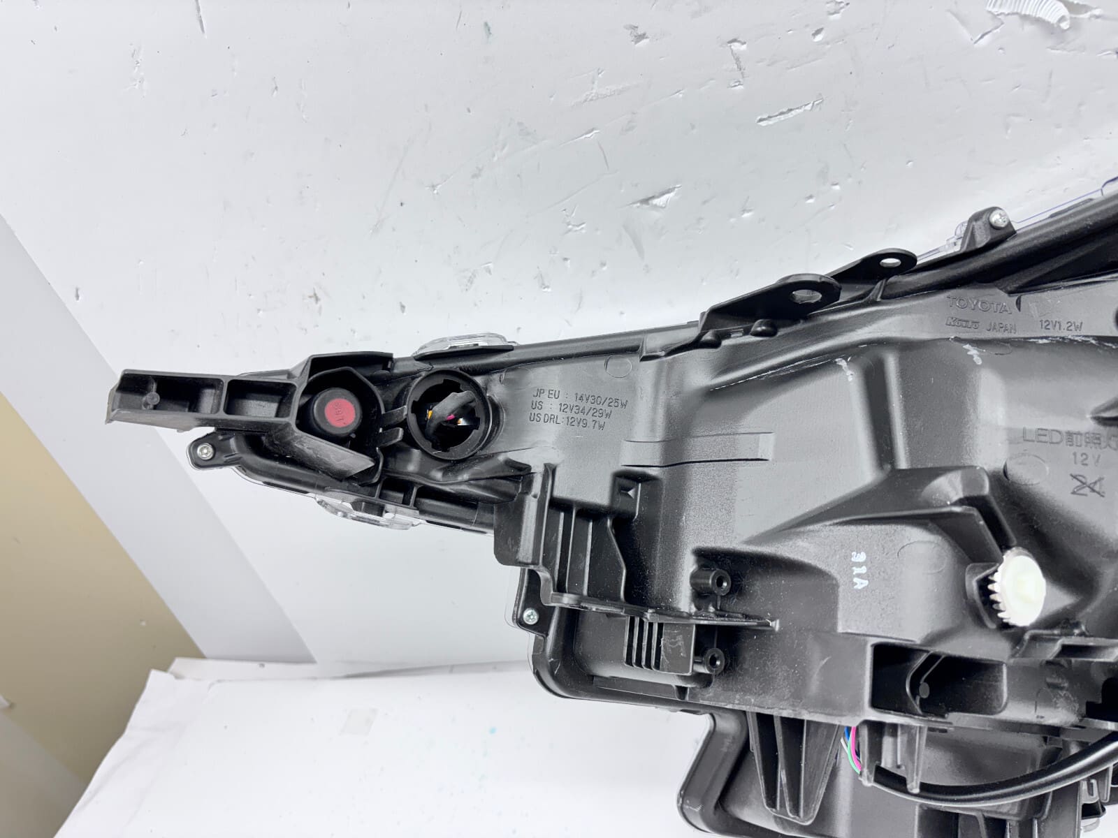 MINT 81140-47741 2016 2017 2018 TOYOTA PRIUS LED FRONT RIGHT OEM HEADLIGHT - Image 16
