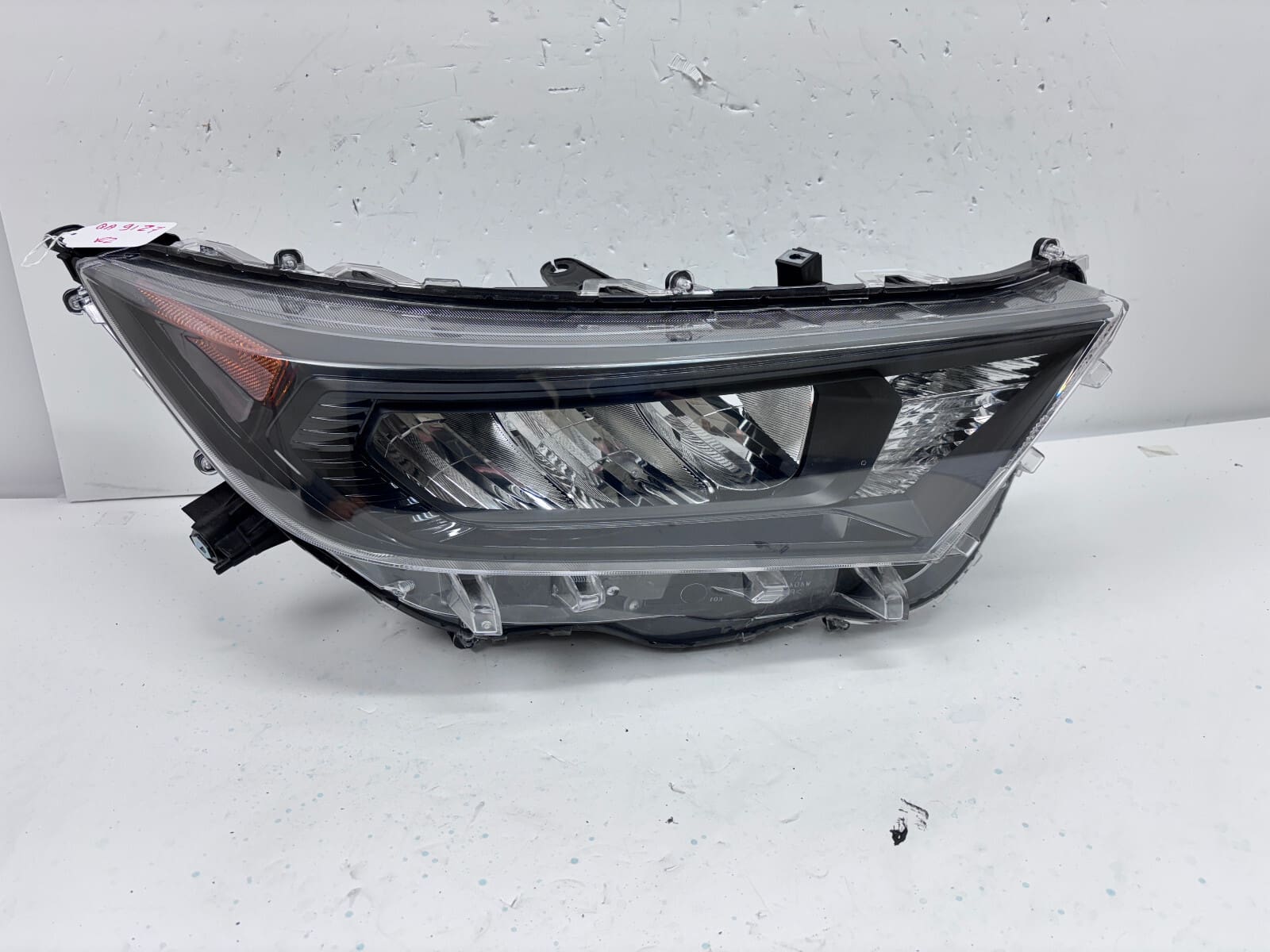 81100R152 2019 2020 2021 TOYOTA RAV4 LED BLACK BEZEL FRONT RIGHT OEM HEADLIGHT