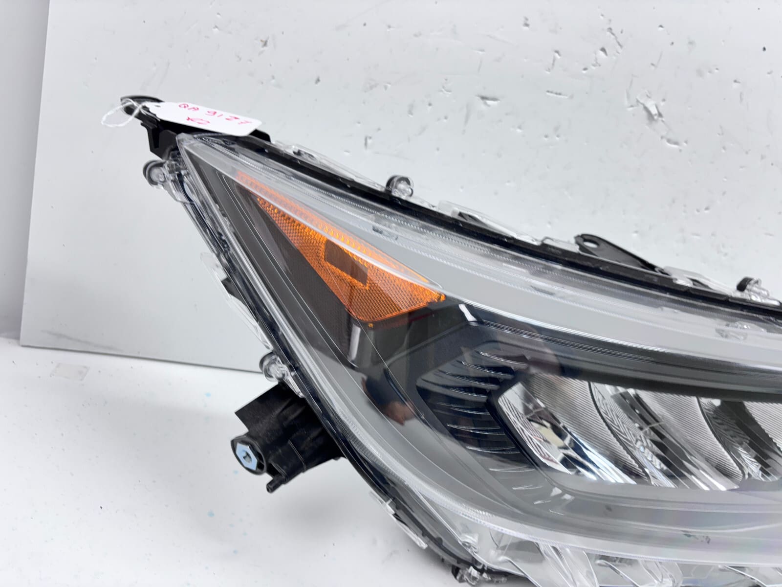 81100R152 2019 2020 2021 TOYOTA RAV4 LED BLACK BEZEL FRONT RIGHT OEM HEADLIGHT - Image 9