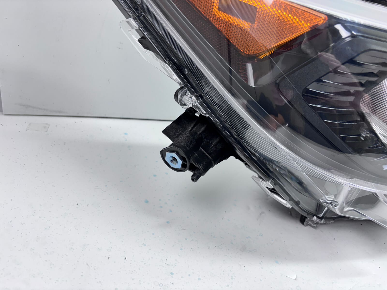 81100R152 2019 2020 2021 TOYOTA RAV4 LED BLACK BEZEL FRONT RIGHT OEM HEADLIGHT - Image 10