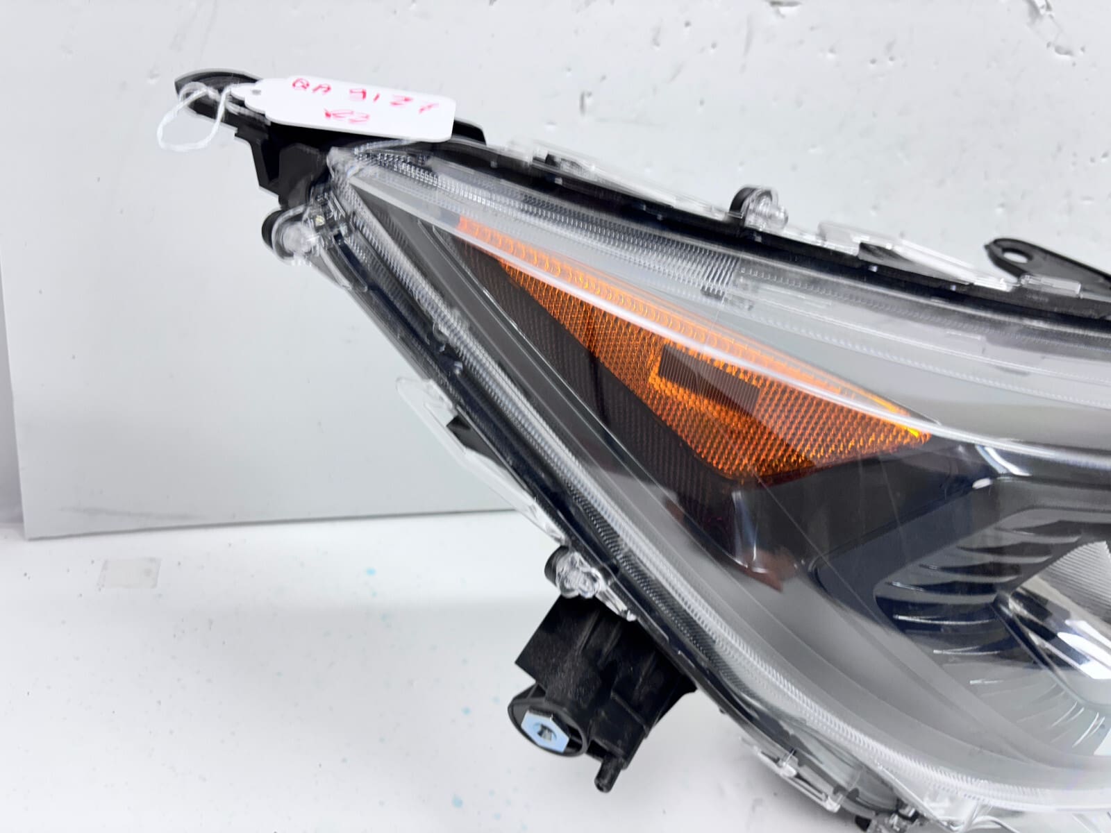 81100R152 2019 2020 2021 TOYOTA RAV4 LED BLACK BEZEL FRONT RIGHT OEM HEADLIGHT - Image 11