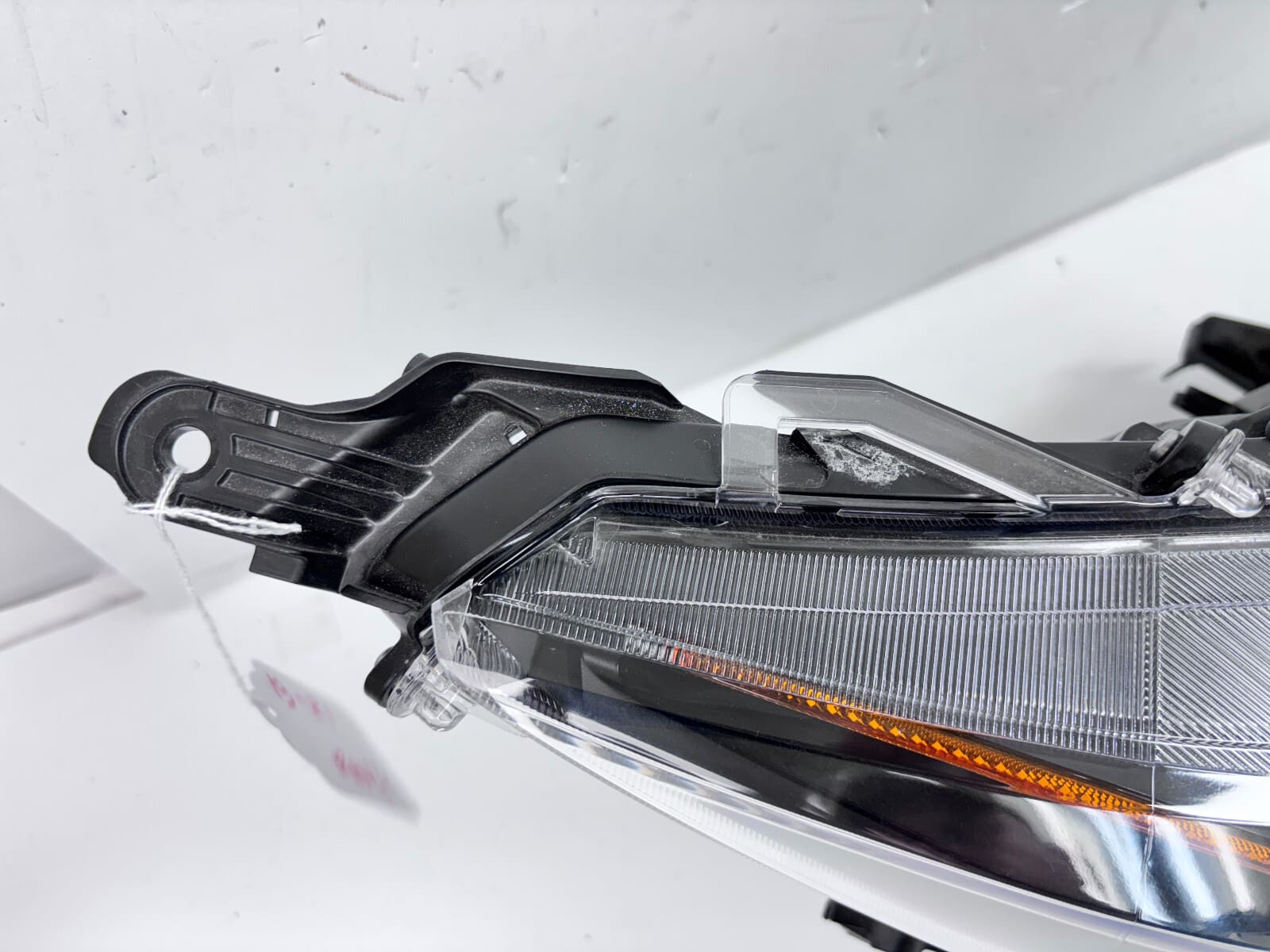 81100R152 2019 2020 2021 TOYOTA RAV4 LED BLACK BEZEL FRONT RIGHT OEM HEADLIGHT - Image 13