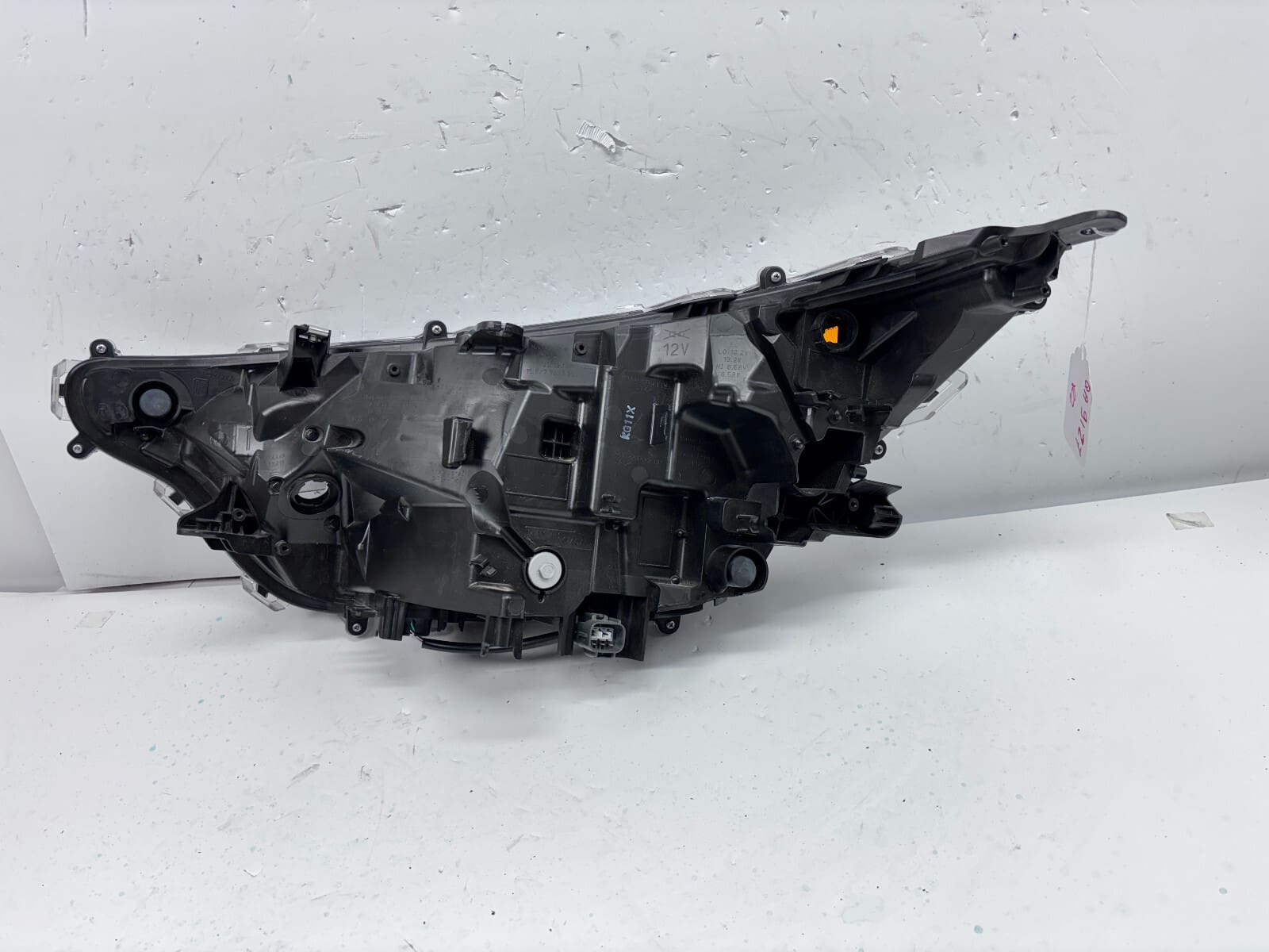 81100R152 2019 2020 2021 TOYOTA RAV4 LED BLACK BEZEL FRONT RIGHT OEM HEADLIGHT - Image 17