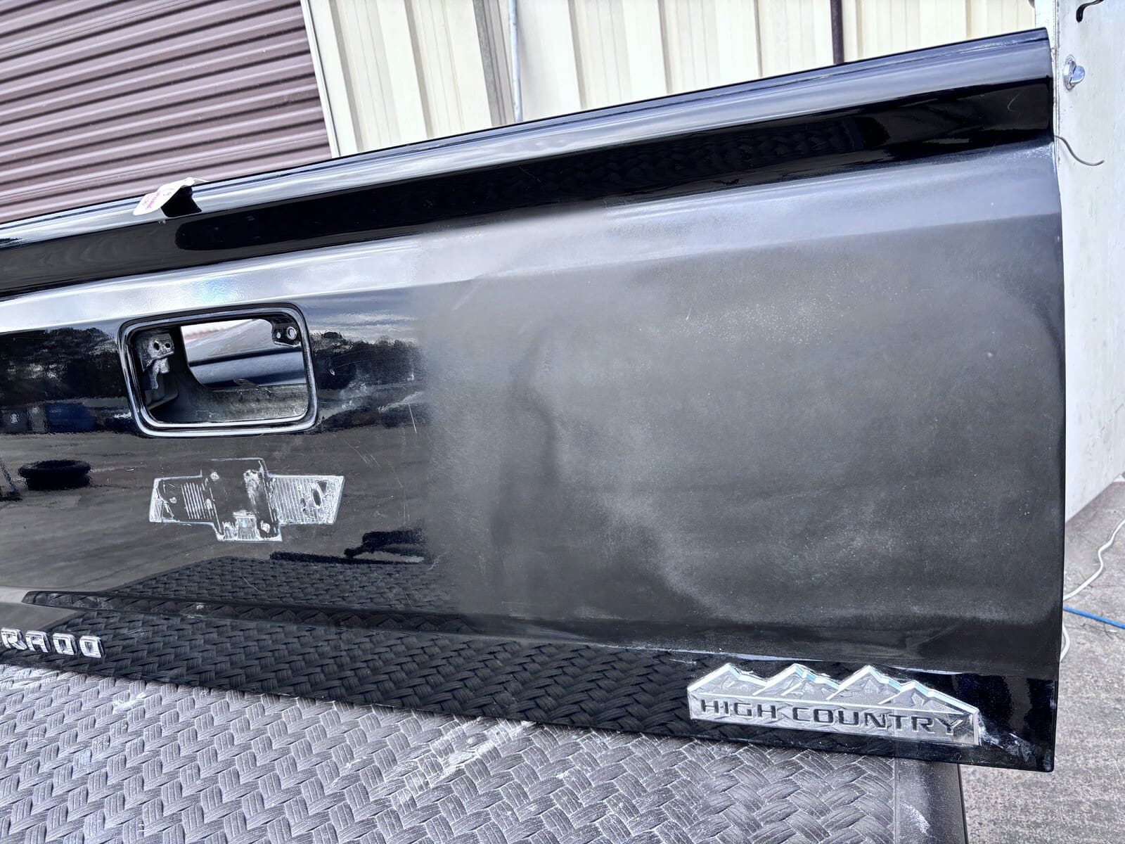 2014 2015 2016 2017 2018 2019 CHEVY SILVERADO 2500 3500 TAILGATE OEM GENUINE - Image 4