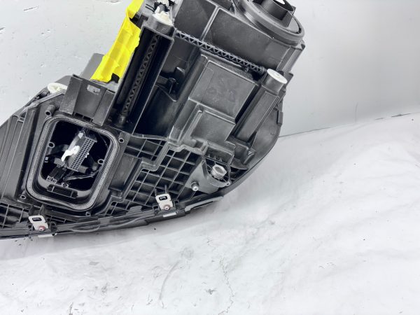2020 2021 2022 MERCEDES GLE CLASS GLE450 GLE580 LED FRONT RIGHT OEM HEADLIGHT - Image 18