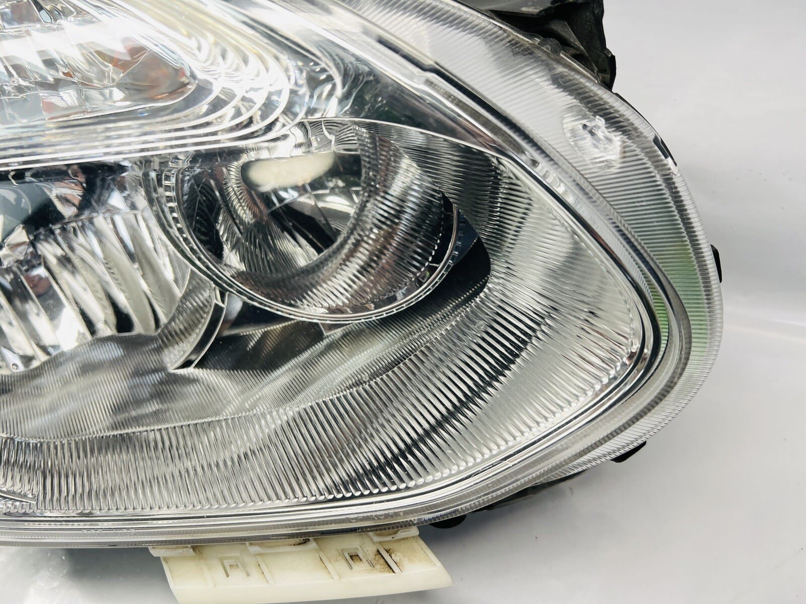 ⭐️ 2008 2009 2010 2011 2012 2013 NISSAN ROGUE HALOGEN FRONT RIGHT OEM HEADLIGHT - Image 4