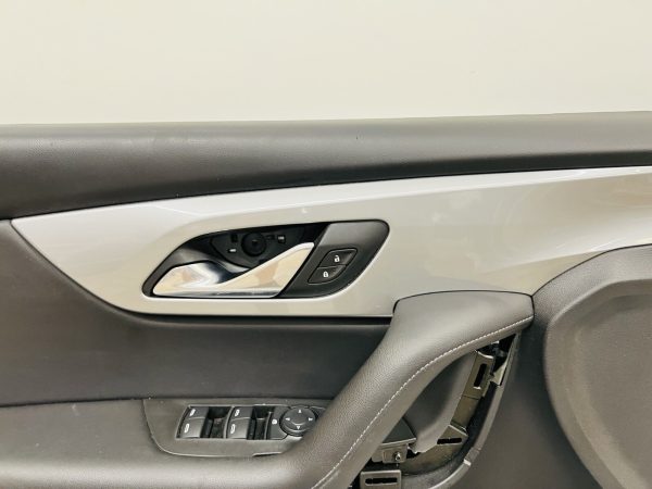 2019 2020 2021 Chevy Blazer Front Left Door Panel Trim OEM 84809190 - Image 4