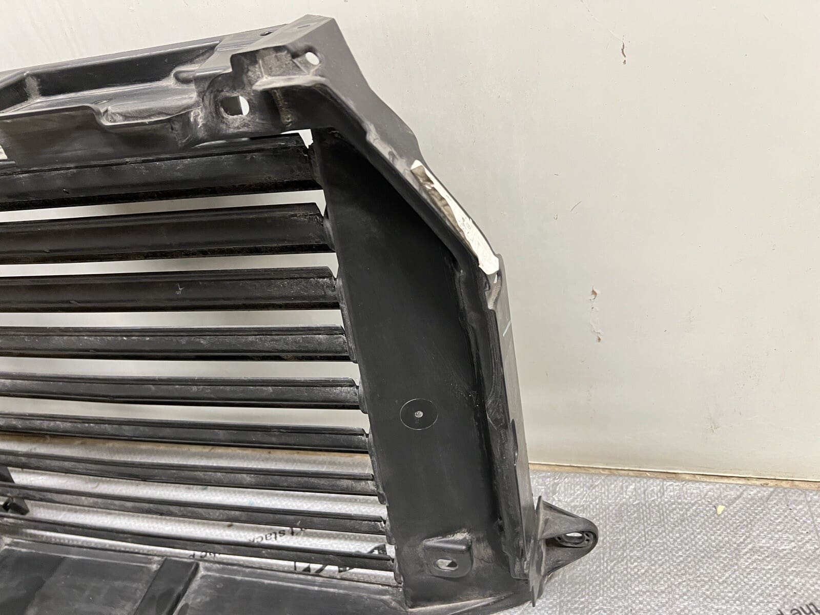 2015 2016 2017 FORD F150 Front OEM RADIATOR GRILLE SHUTTER GENUINE BROKEN TAB - Image 6