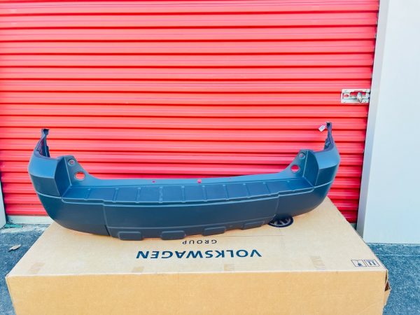 5L8Z17K835AAA 2005 2006 2007 FORD ESCAPE REAR OEM BUMPER COVER GENUINE