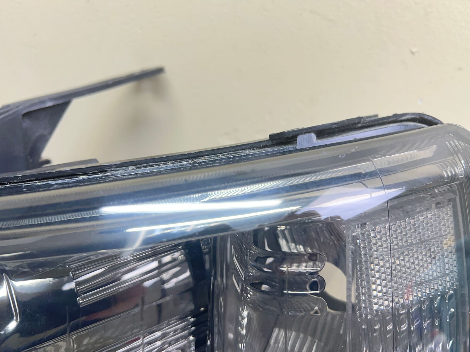 2007 2008 2009 2010 2011 2012 2013 CHEVY SILVERADO FRONT LEFT OEM HEADLIGHT - Image 12