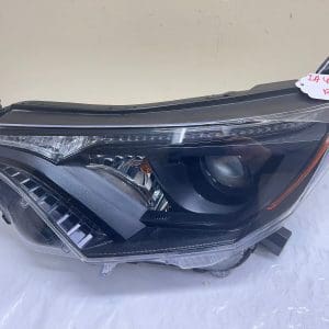 2016 2017 2018 TOYOTA RAV4 HALOGEN BLACK BEZEL FRONT LEFT OEM HEADLIGHT