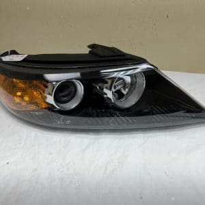 MINT 2011 2012 2013 KIA SORENTO HALOGEN FRONT RIGHT HEADLIGHT 92102-14200