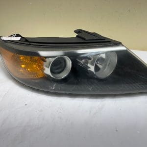 2011 2012 2013 KIA SORENTO HALOGEN FRONT RIGHT OEM HEADLIGHT 92102-14200