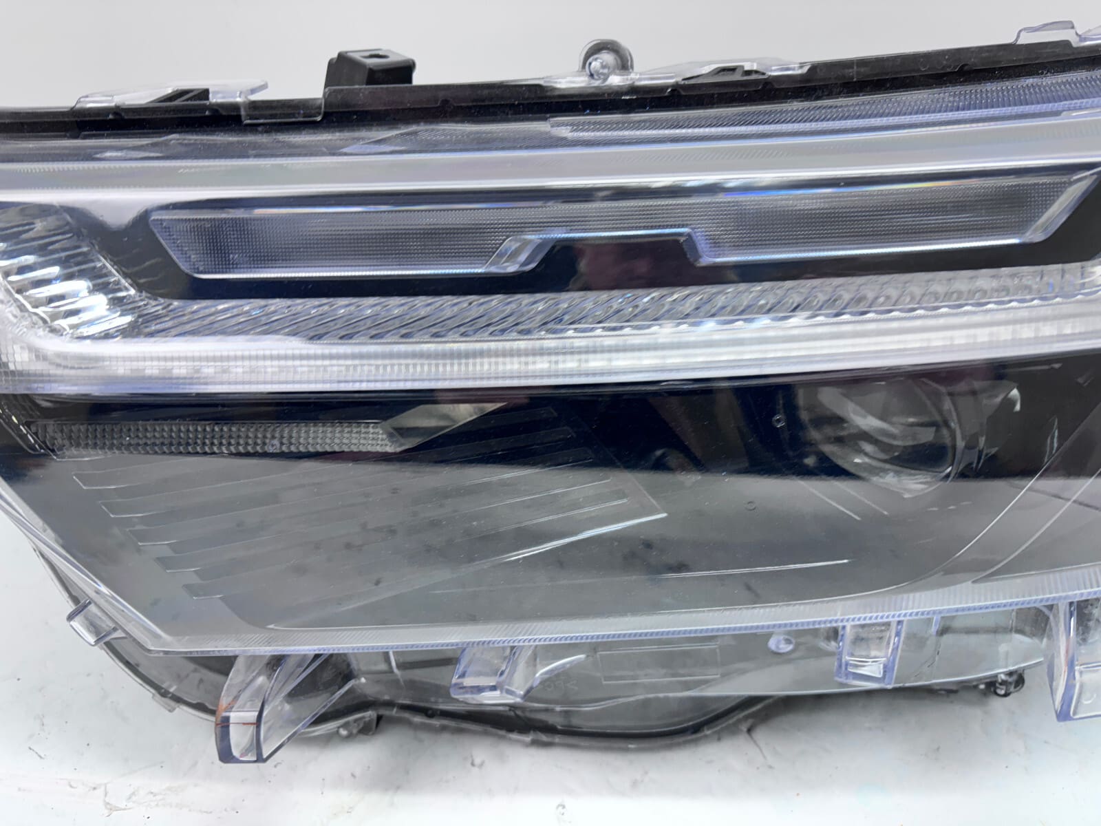 NICE 811500R360 2022 2023 2024 TOYOTA RAV4 LED XSE FRONT LEFT OEM HEADLIGHT - Image 13