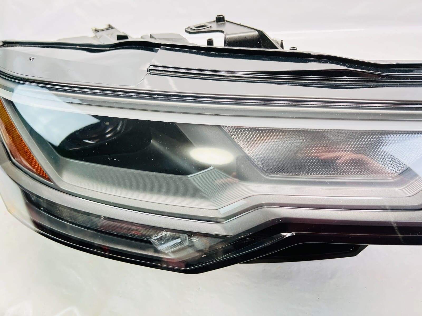2019 2020 2021 2022 2023 AUDI A6 QUATTRO W/O MATRIX LED RIGHT OEM HEADLIGHT - Image 5